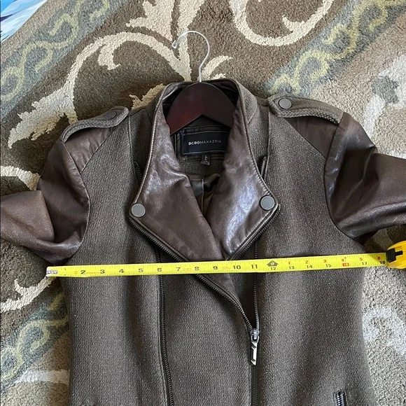 BCBGMaxAzria Army Green Wool coat jacket w100% brown leather collar & sleeves XS - Picture 12 of 13